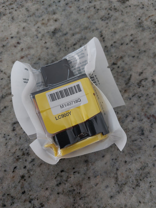 Brother - LC-900Y - LC900Y - Out of Date Yellow Ink Cartridge - £9-50 plus VAT - In Stock 1 to 2 Day Leadtime